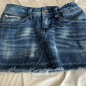 Girls denim skirt. Size 7